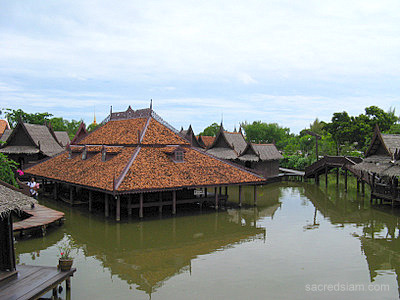 Ancient Siam Muang Boran Bangkok floating market