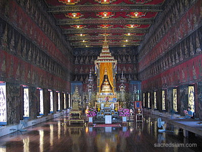 Buddhaisawan Chapel hall