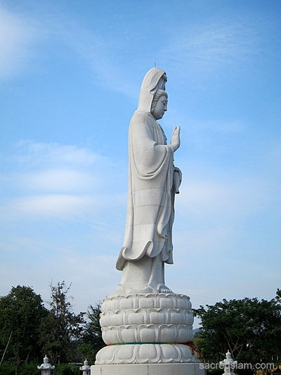 Chao Mae Kuan Im statue Kanchanaburi