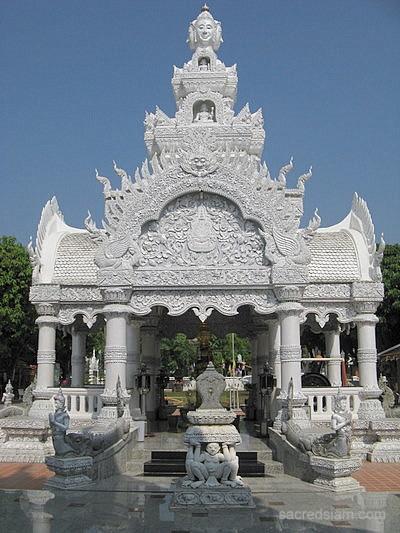 Nan City Pillar Shrine