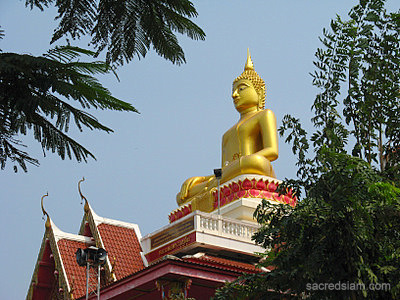 Nong Khai temples: Wat Lam Duan Buddha