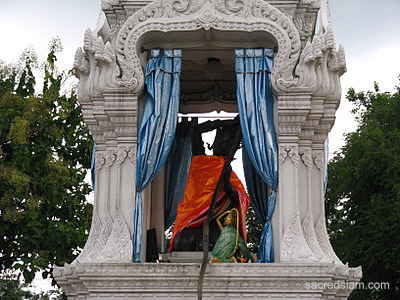 Phra Mae Thorani Shrine Bangkok