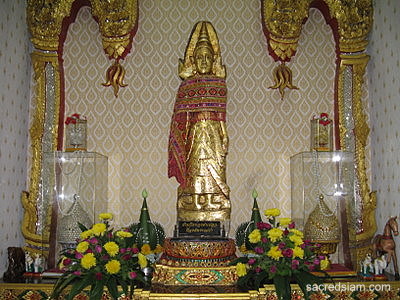 Thai Shrines: Phra Mae Ya Shrine Sukhothai