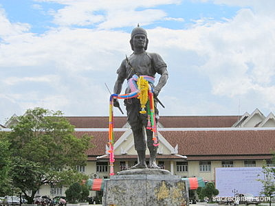 Uttaradit Phraya Phichai Dap Hak Memorial