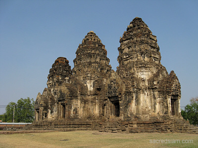 Lopburi temples: Prang Sam Yot