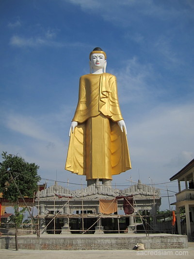 Myawaddy temples: Standing Buddha