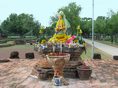 Sukhothai City Pillar Shrine (San Lak Muang)