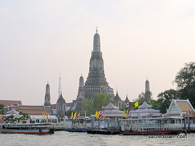 Wat Arun from the river