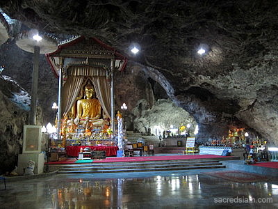 Wat Ban Tham Cave Kanchanaburi Buddha statue