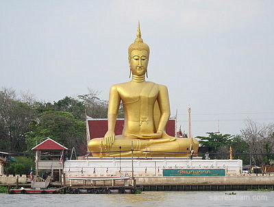 Wat Bang Chak Nonthaburi golden Buddha