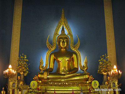 Wat Benchamabophit (Marble Temple) Phra Chinnarat Buddha