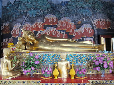 Wat Bowonniwet Phra Phuttha Saiya Bangkok