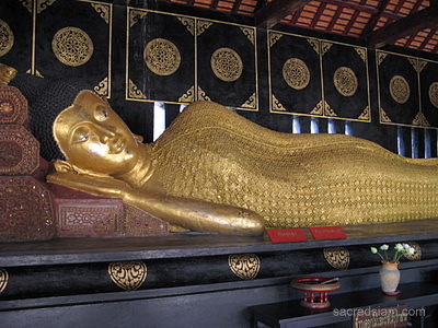 Wat Chedi Luang Chiang Mai Reclining Buddha