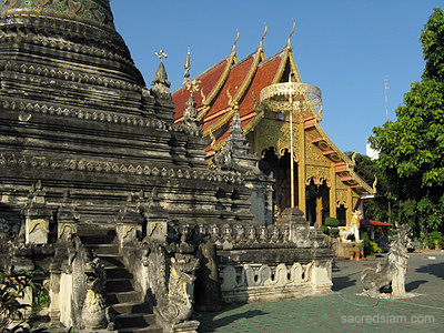 Wat Chetawan Chiang Mai chedi viharn
