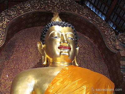 Wat Chiang Yuen Chiang Mai Phra Suppunyu Chao Buddha