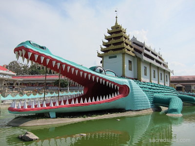 Wat Don Jarakhe Crocodile temple Myawaddy