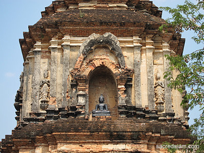Wat Lok Moli Chiang Mai chedi Buddha