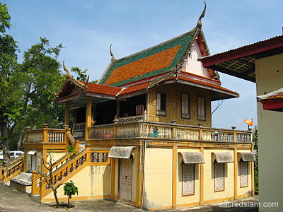 Wat Maha Samanaram Phetchaburi building