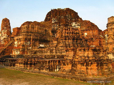 Wat Mahathat Ayutthaya prang