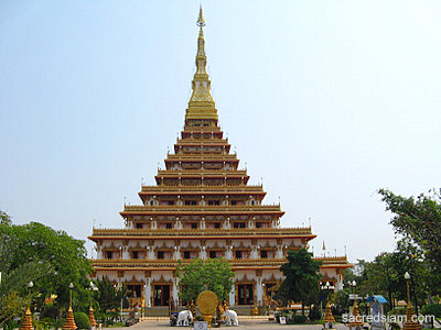 Khon Kaen temples: Wat Nong Wang chedi