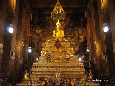 Wat Pho golden buddha Bangkok