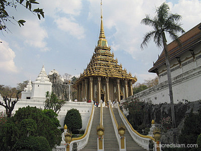 Thai temples: Wat Phra Phutthabat (Buddha footprint) Saraburi