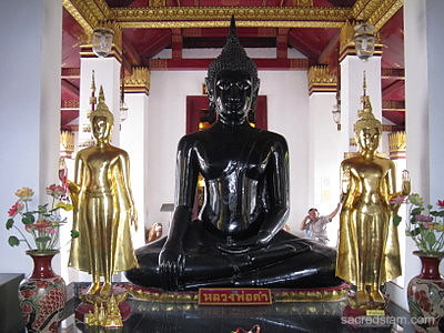 Wat Phra Si Rattana Mahathat Phitsanulok Luang Por Dam