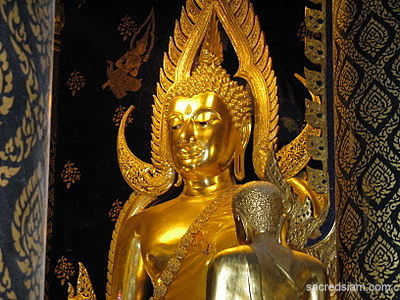 Phitsanulok temples: Wat Phra Si Rattana Mahathat Phra Phuttha Chinnarat