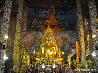 Wat Phra That Cho Hae Phrae main hall Buddha