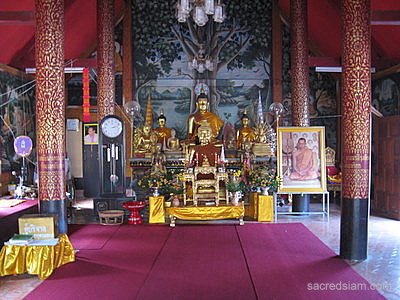 Wat Phra That Doi Chom Thong Chiang Rai Buddha