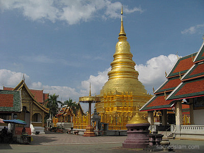 Lamphun temples: Wat Phra That Hariphunchai