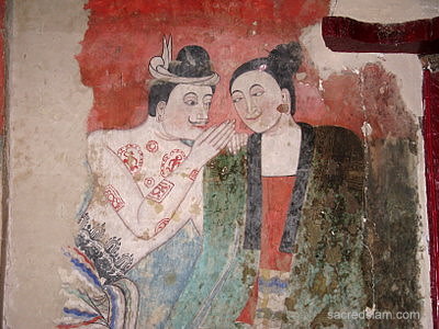 Nan temples: Wat Phumin whispering man mural