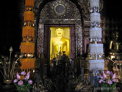 Wat Duang Dee Chiang Mai Buddha
