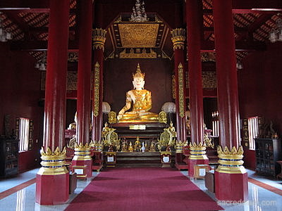 Wat Ratchamontian Chiang Mai ornamented Buddha