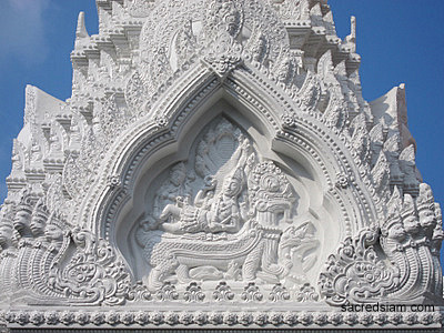 Wat Ratchapradit Bangkok sculpture