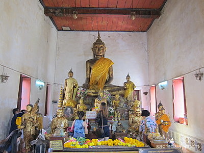 Wat Saeng Siritham Nonthaburi Luang Por Dam Buddha