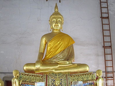 Wat Sao Thong Thong Koh Kret Nonthaburi Buddha image