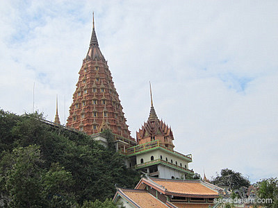 Wat Tham Sua Kanchanaburi chedi