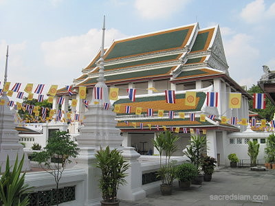 Wat Thepthidaram Bangkok viharn
