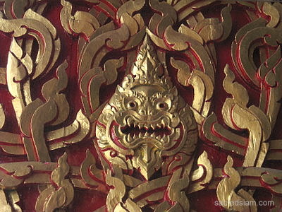 Wihan Phra Mongkhon Bophit Ayutthaya door ornamentation